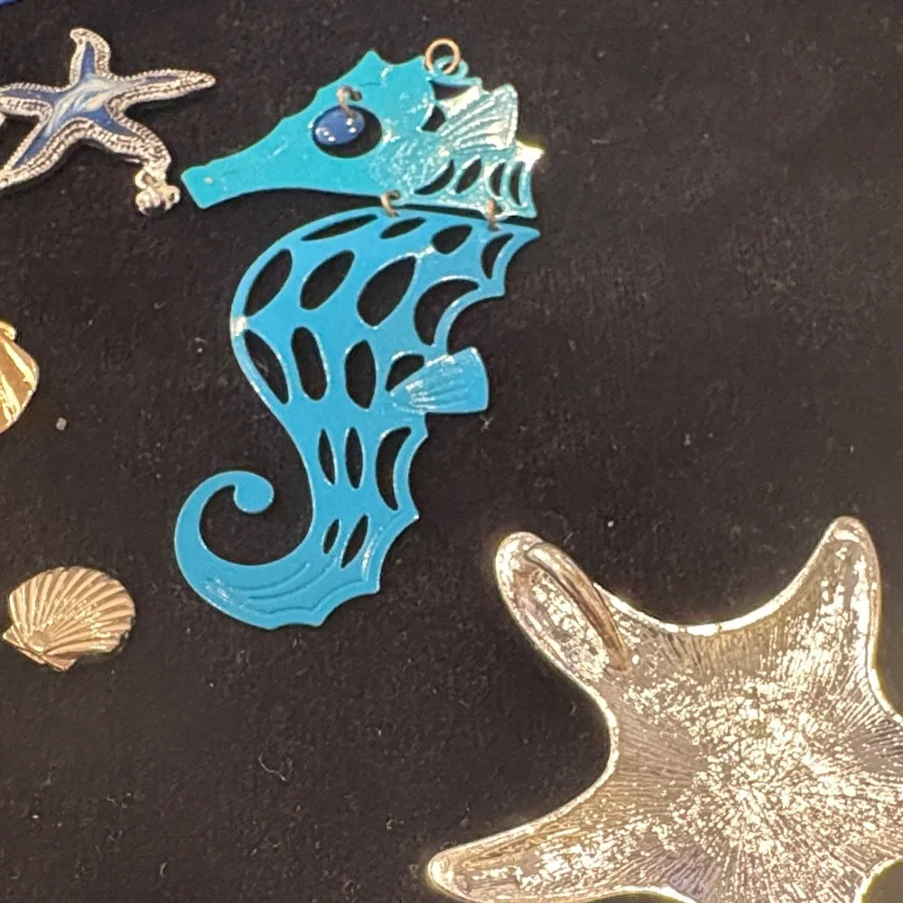 Colorful Sea Life Aquarium Decor Set